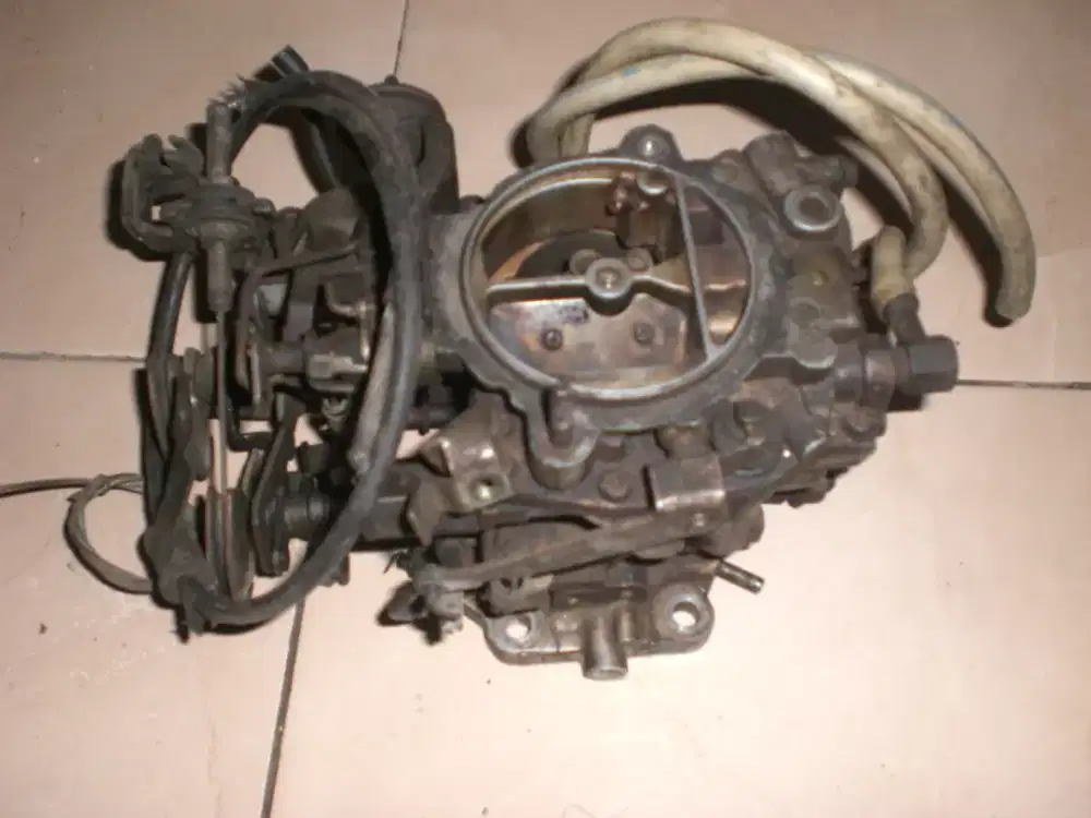 Karburator mazda 323 dan 626 kondisi jaminan normal