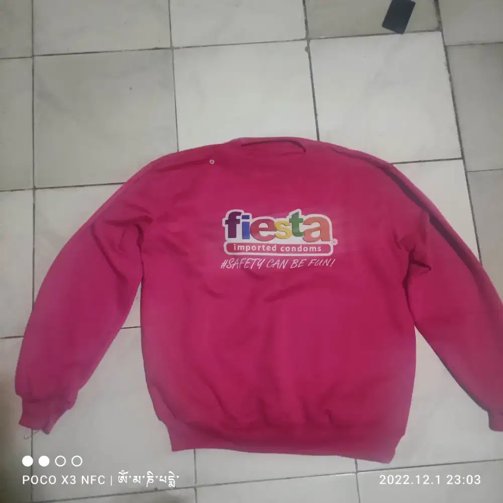 sweater warna pink bisa bolak balik