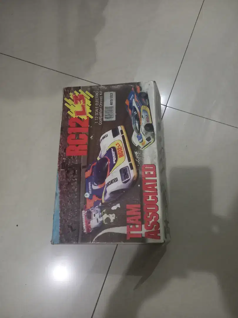 Mobil RC 1/12 team Accosiated