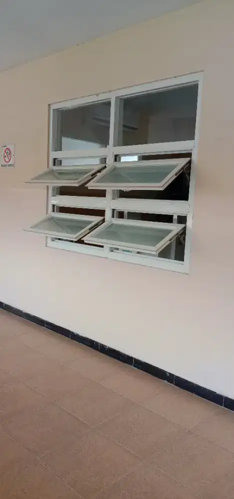 Pintu kasa nyamuk aluminium