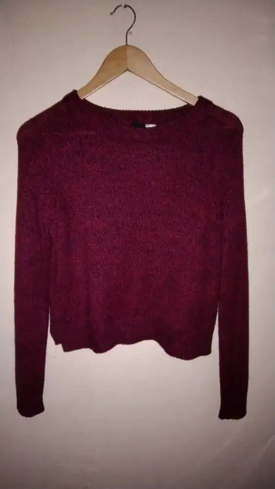 Knit merah h&m.