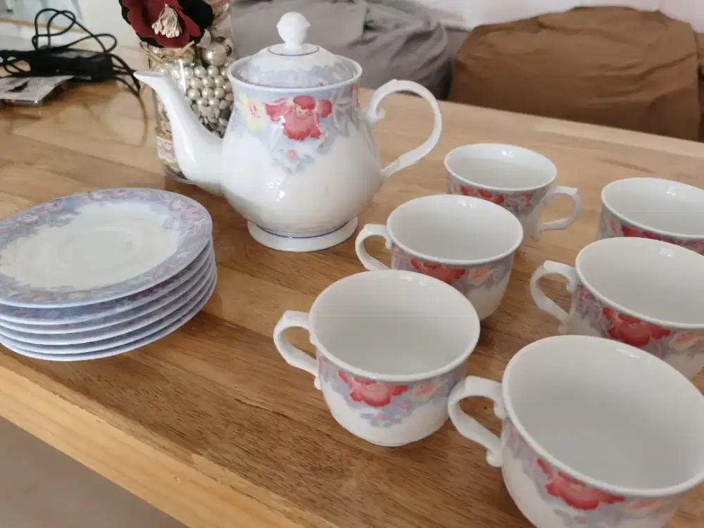 Teko motif bunga 1 set (Jual murah)