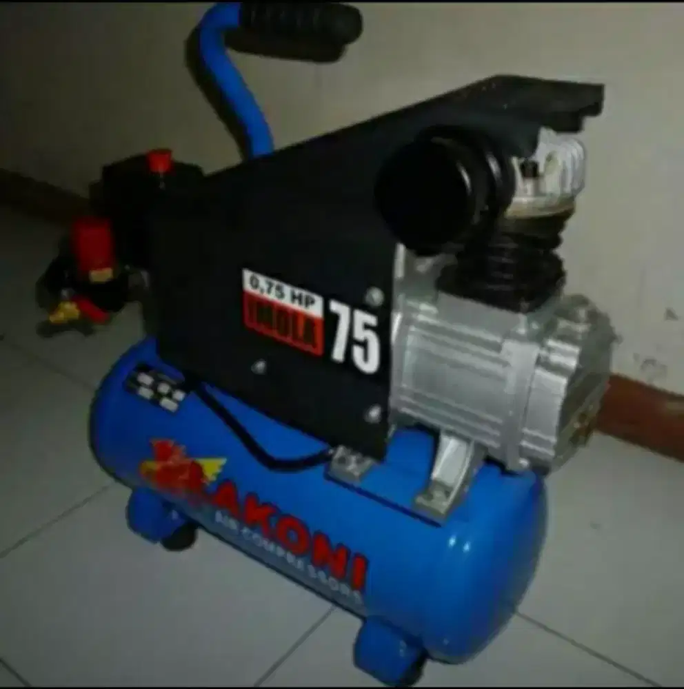 (rumah teknik jogja)mesin kompresor imola 0,75 ( 9 liter) pakai oli