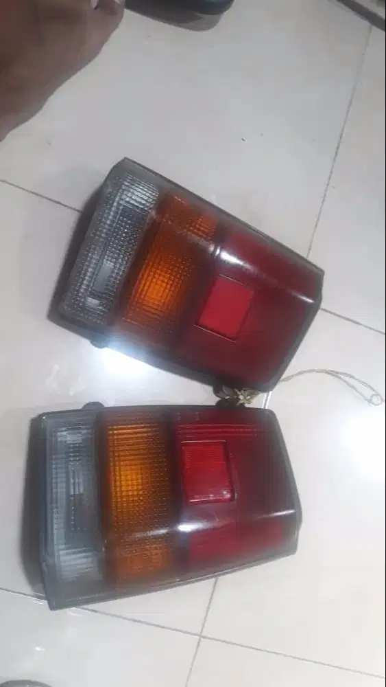 Lampu stoplamp bekas copotan daihatsu charade
