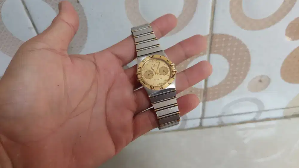 Jam tangan sale omega constellation