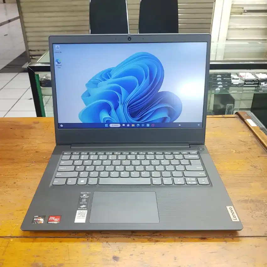 Lenovo Ideapad 3 Ryzen 3250U Ram 8GB SSD 256GB 14 inch Full HD