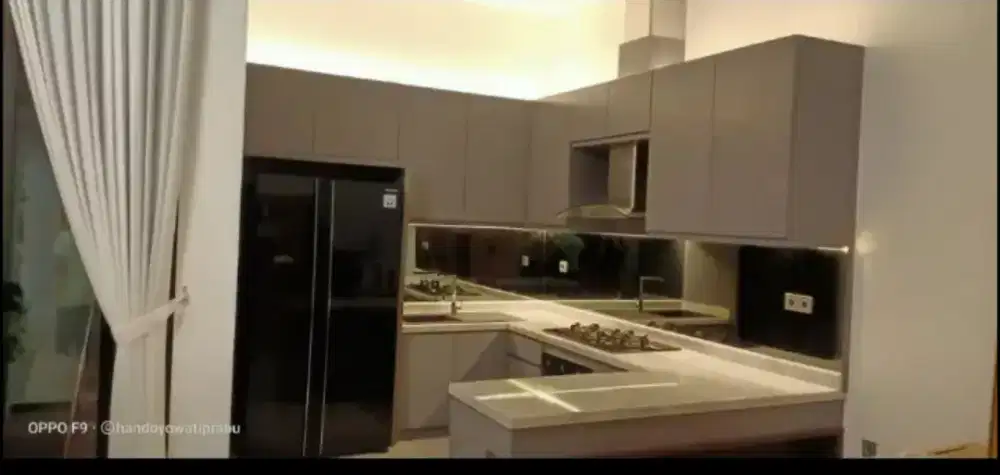 Jasa tukang kayu untuk pembuatan mebel kitchen set dll