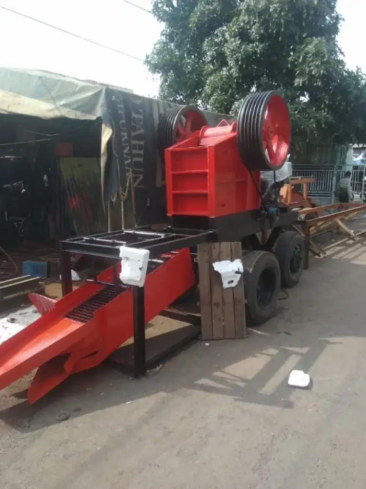 Mesin Pemecah Batu(stone Cruser)260x400