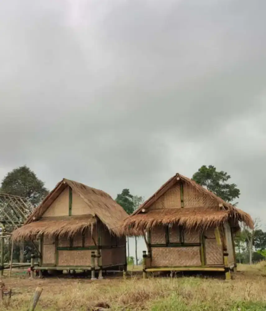 Rumah bambu kebun