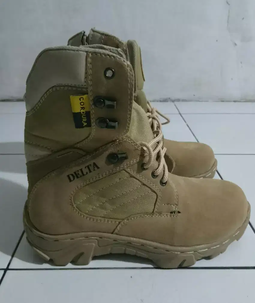 Sepatu Boots Ukuran 38