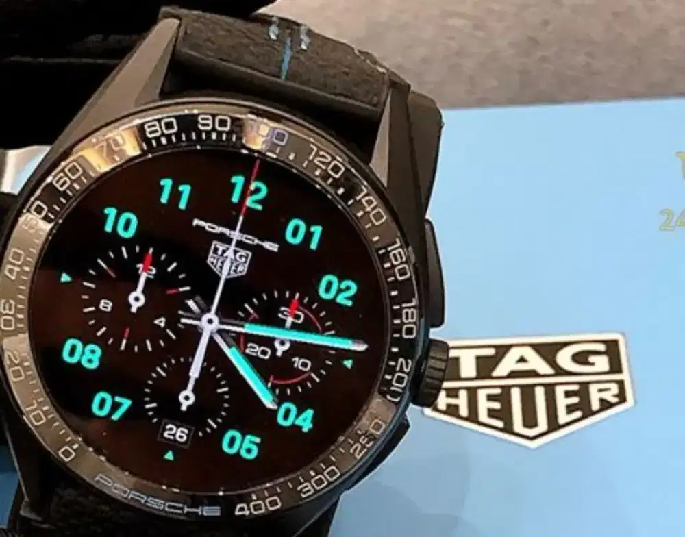 Tag heuer smartwatch online harga