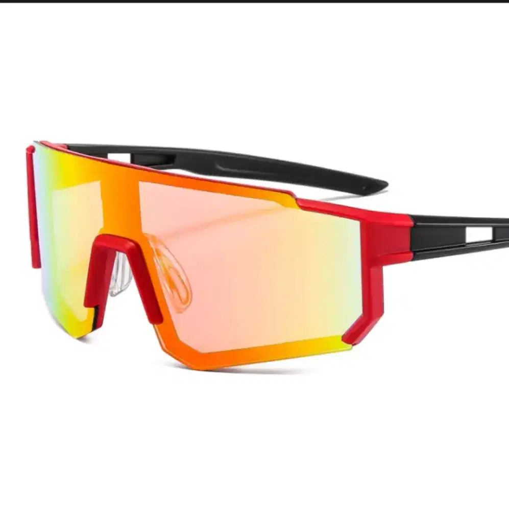 Kacamata gowes model petak besar