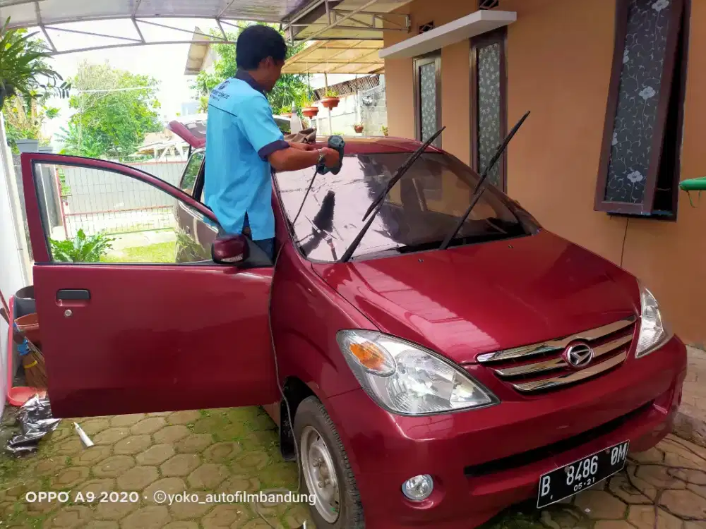 Kaca film mobil murmer bos