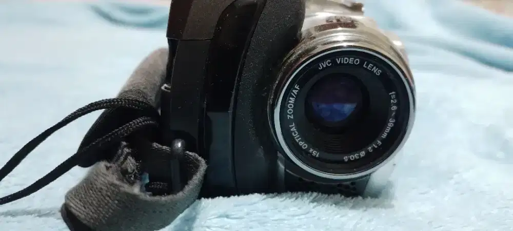 HANDYCAM MINI DV JVC GR DF420E