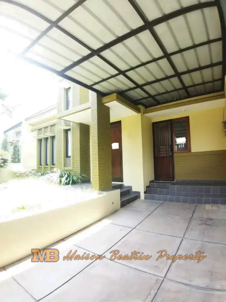 RUMAH RAPI LUAS DAN ADA HALAMAN BELAKANG,DISEWAKAN!!NUSALOKA BSD ...