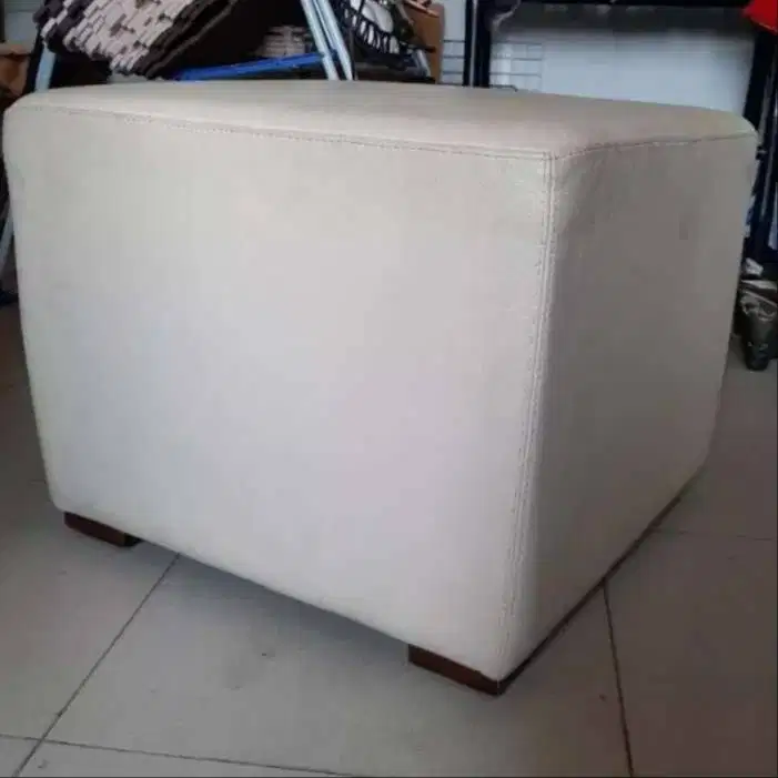 Sofa kecil persegi (bonus sarung 3 macam) No Brand 51cm x 51cm,T:40cm