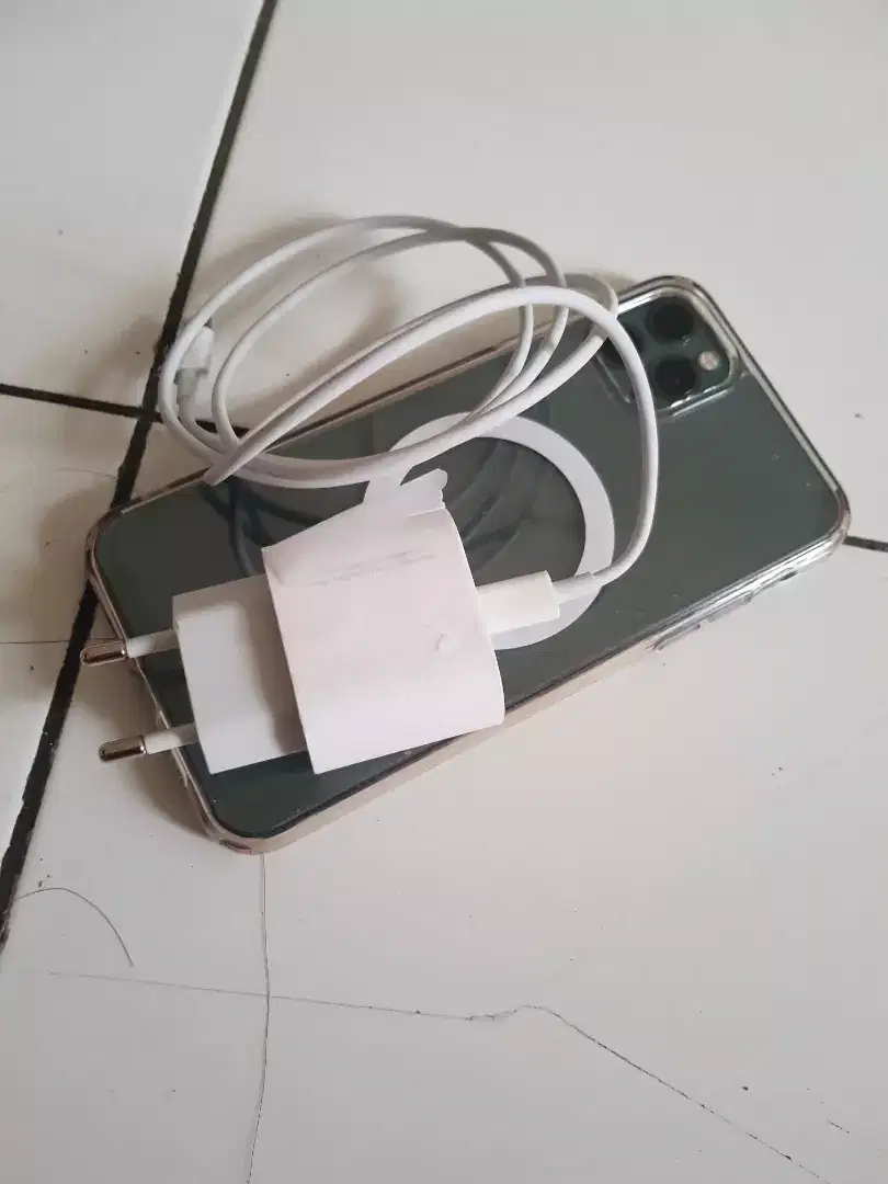 Cas Casan Iphone 12 Pro Ori Copotan 20w