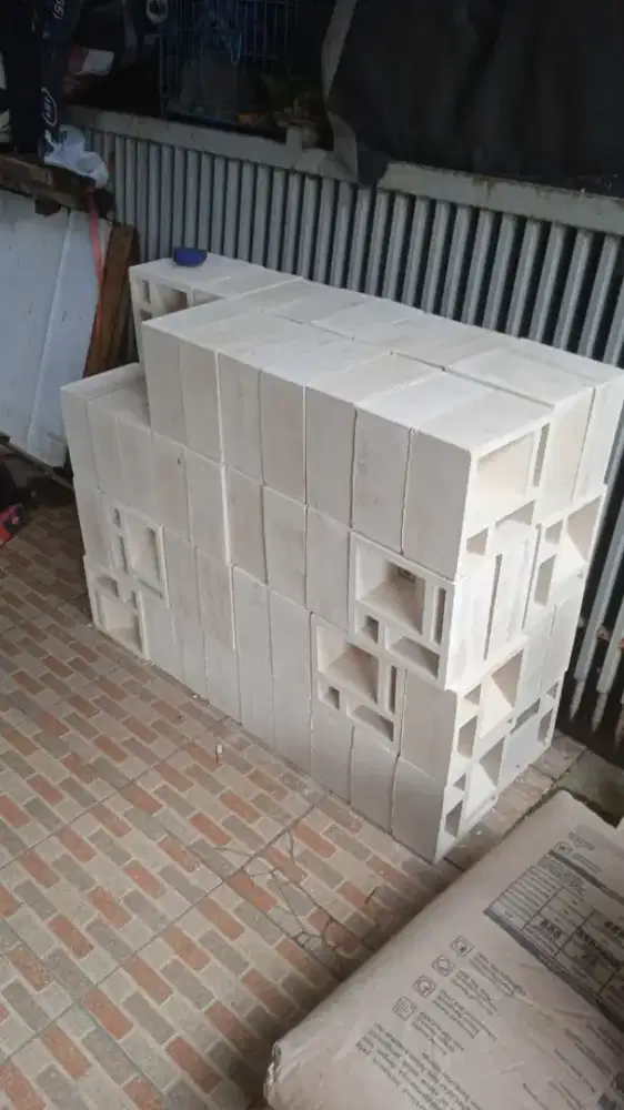 Loster beton minimalis