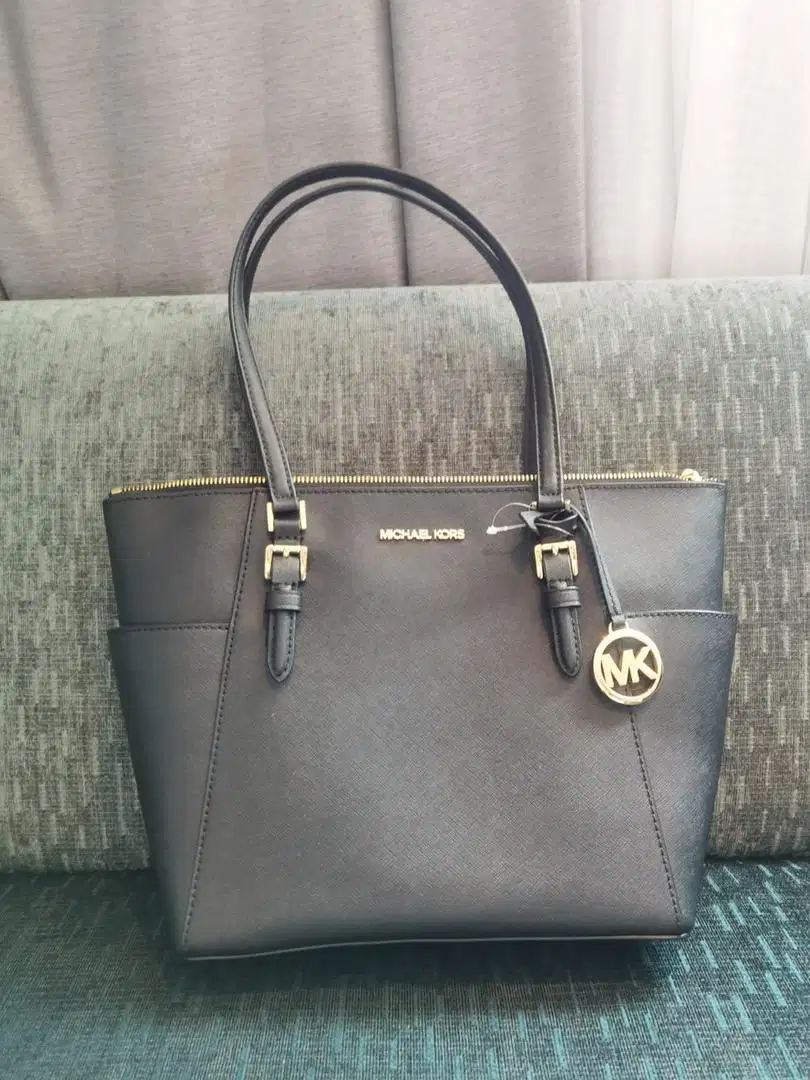 Michael Kors Jetset bag