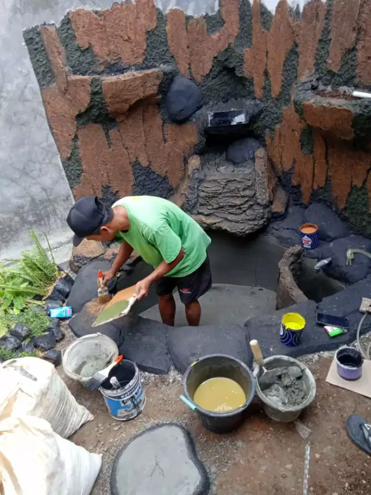 Taman kolam tebing relief