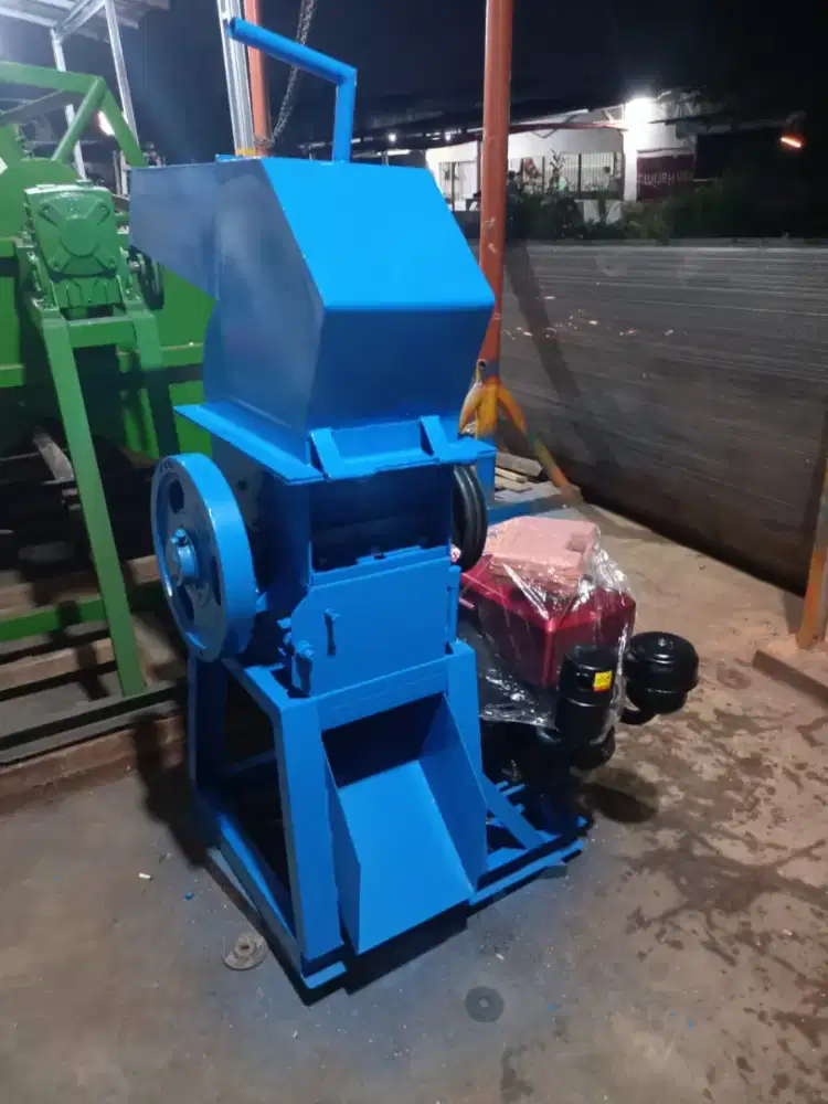 Mesin pencacah plastik