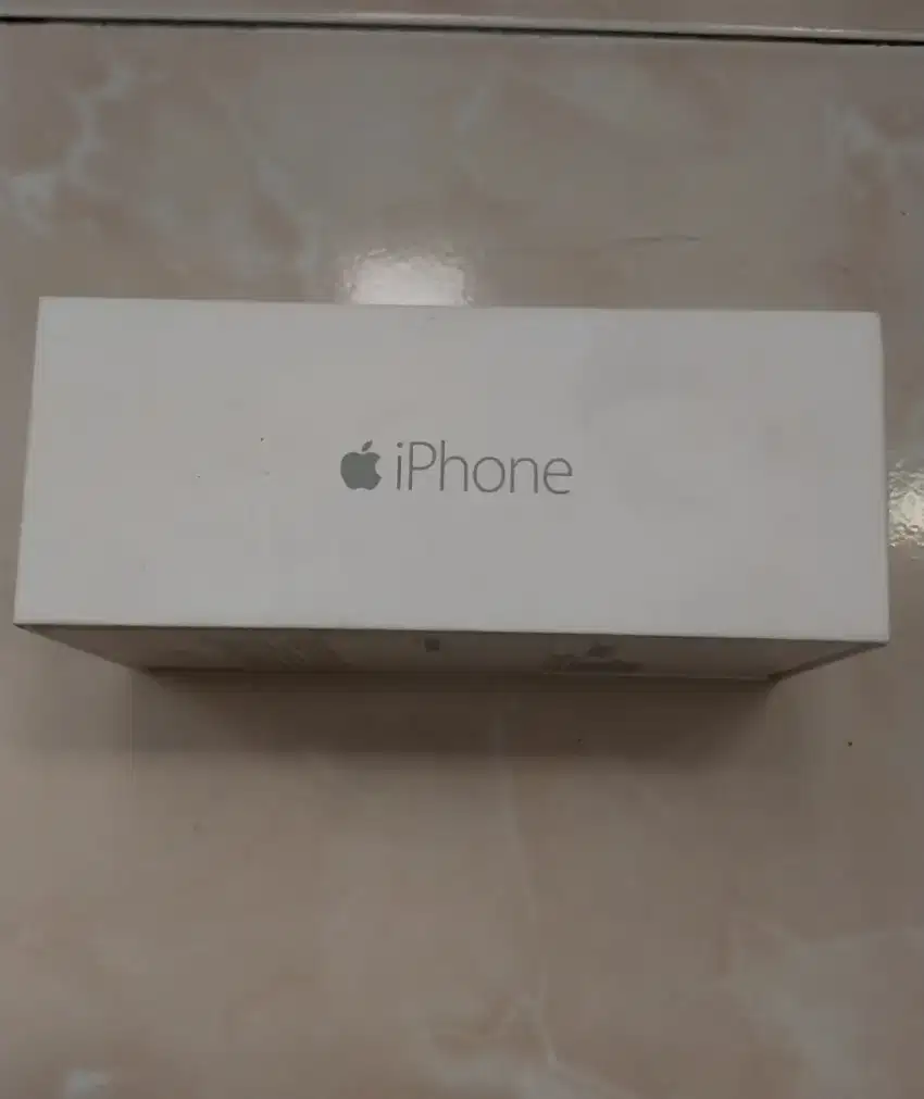 Box kardus iPhone