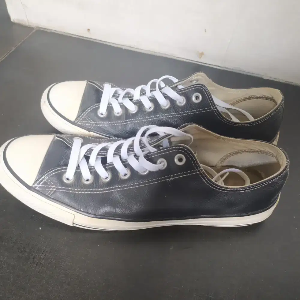 Converse on sale size 44