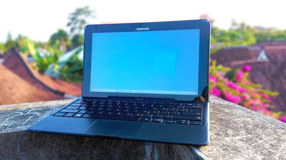 2 In 1 laptop/tablet PC - Samsung ATIV Smart PC Pro (Intel Core i5)