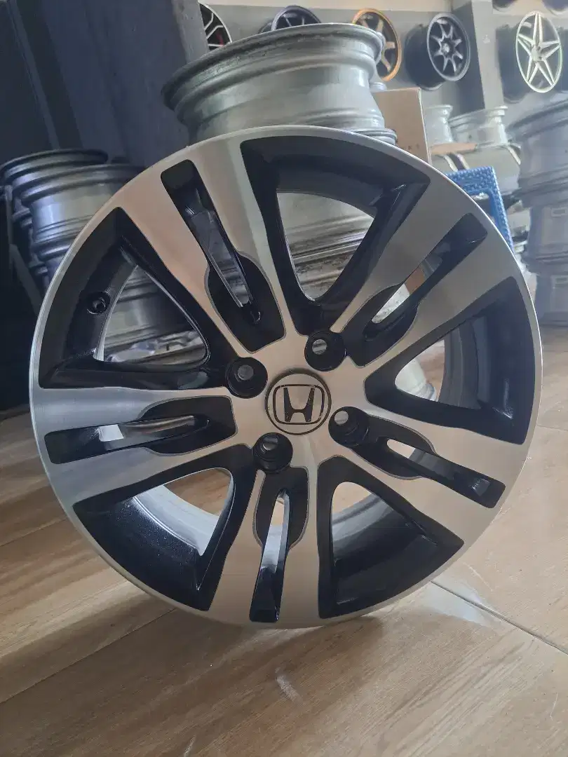 Velg oem jazz R16 pcd 4x100 lebar 6 et 50 ada 4pcs