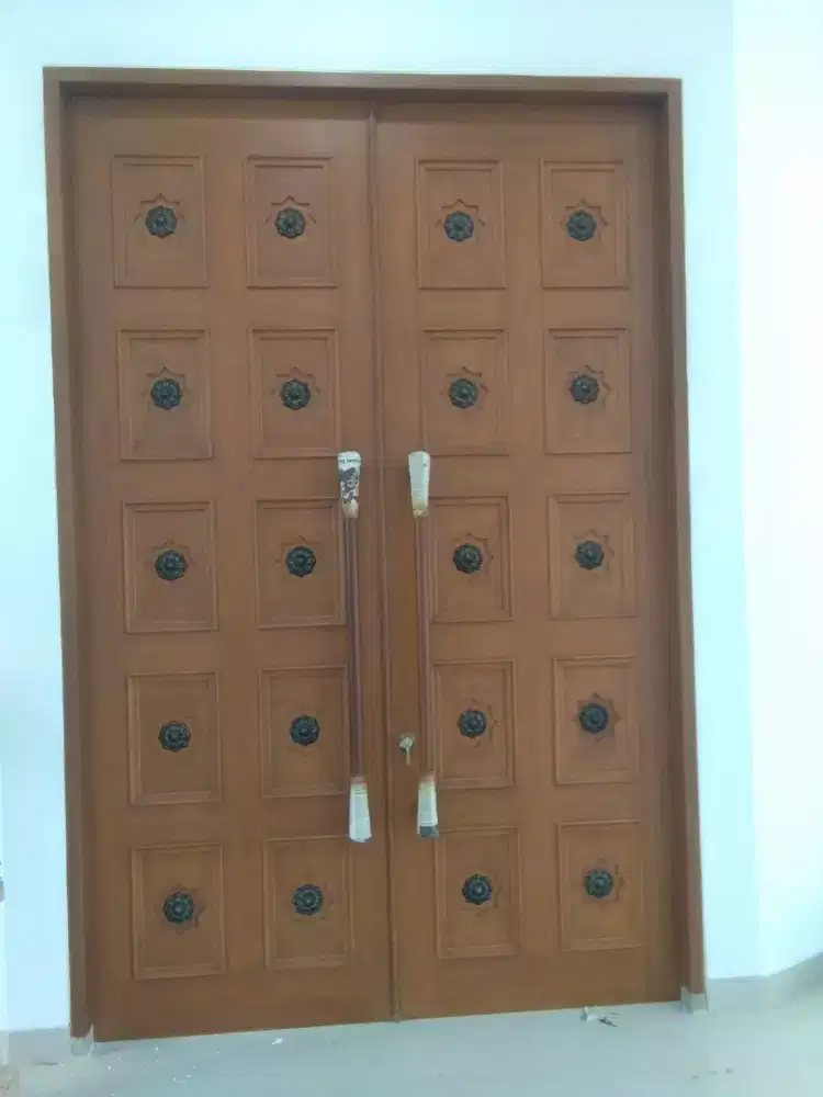 Semprot melamik / Cat duco