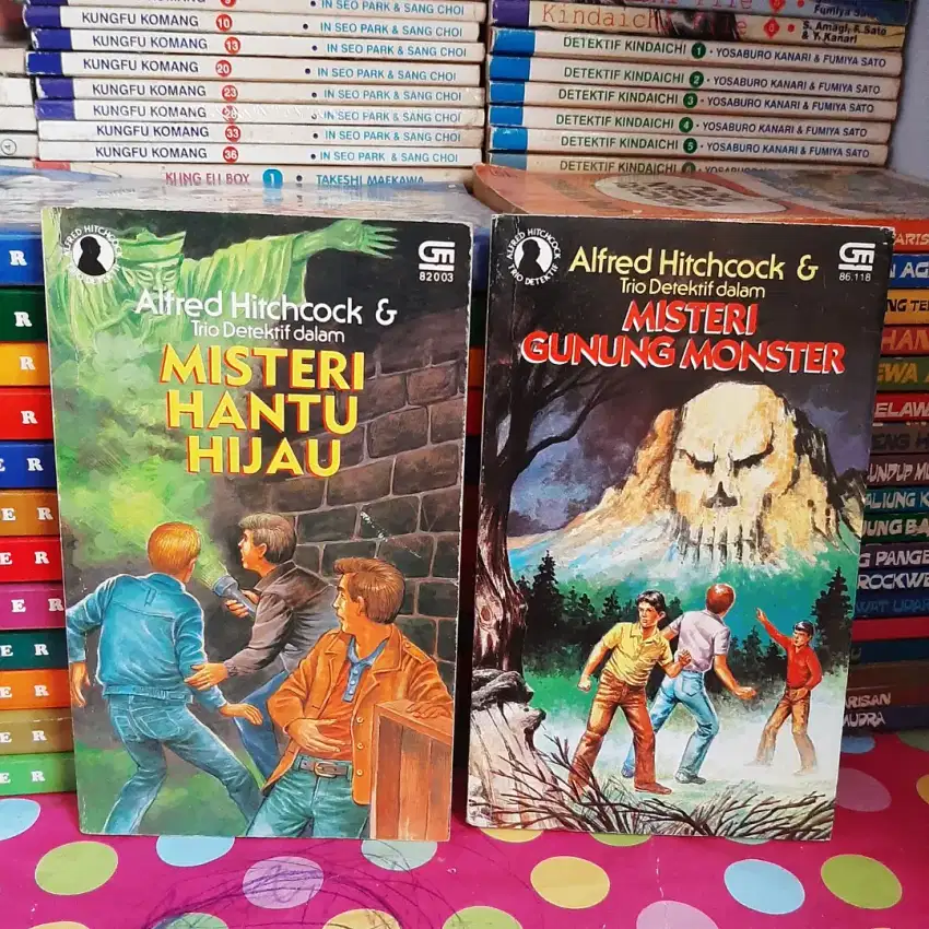 Buku Trio Detektif Misteri Hantu Hijau dan & Misteri Gunung Monster...