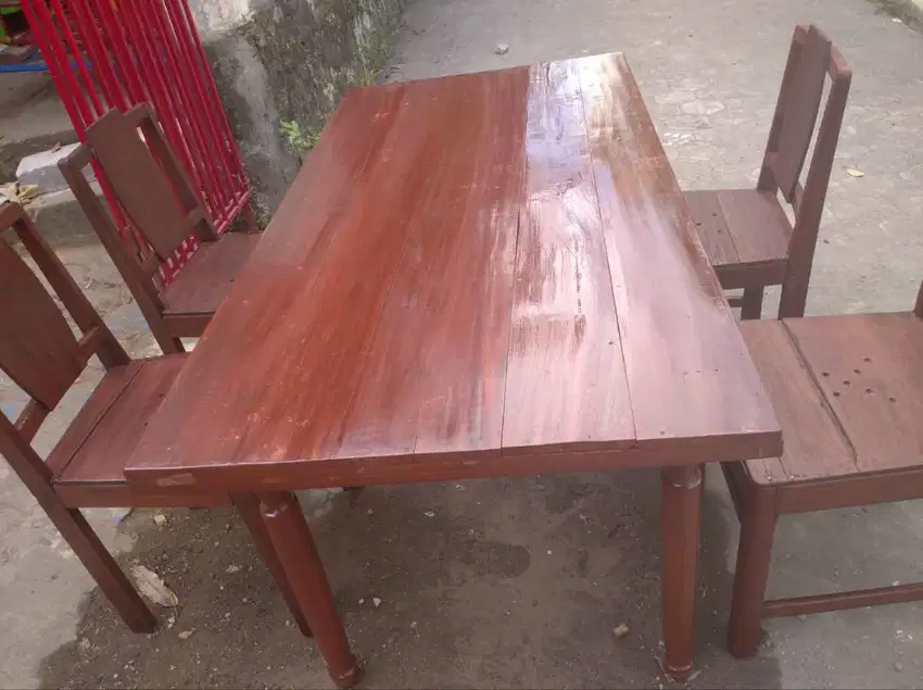 dibeli semua peralatan toko swalayan rumah tangga