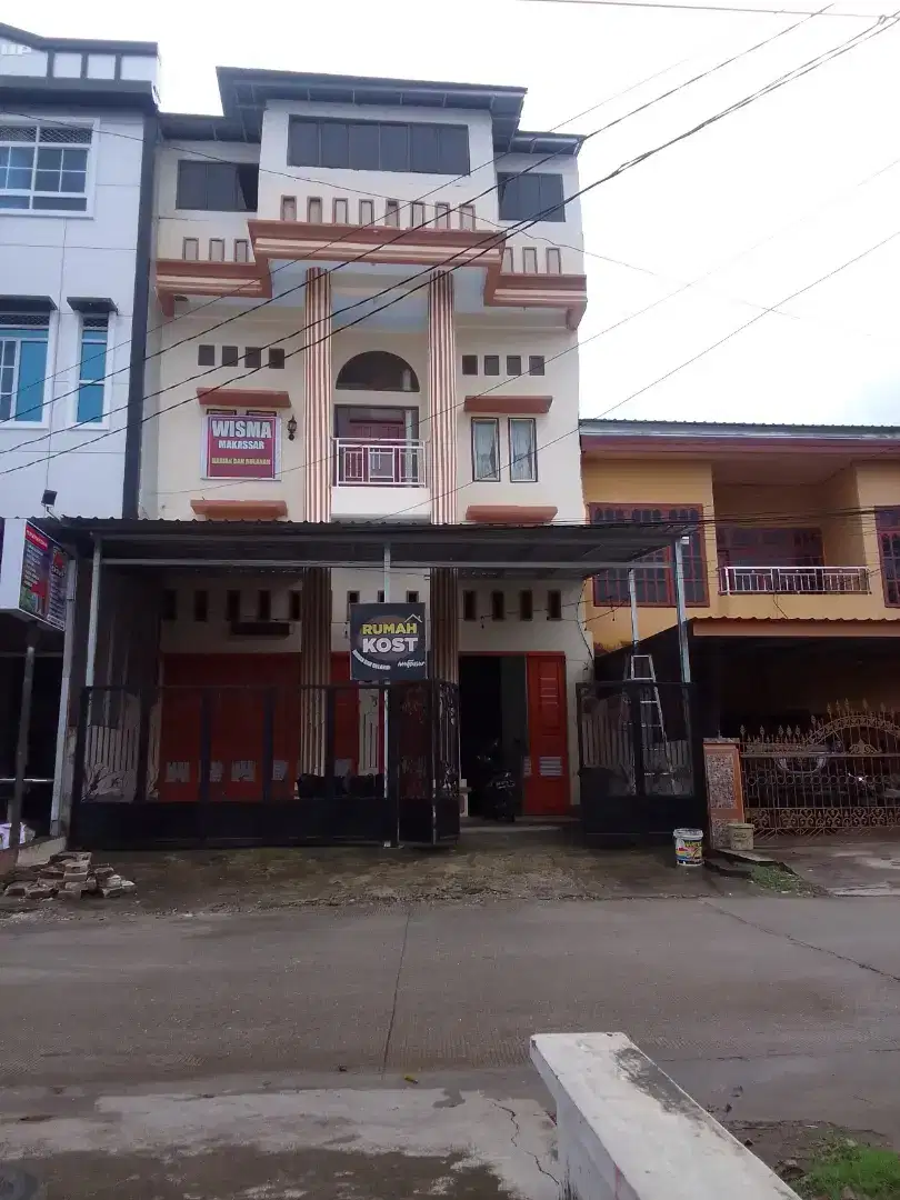 Dijual cepat, rumah wisma.