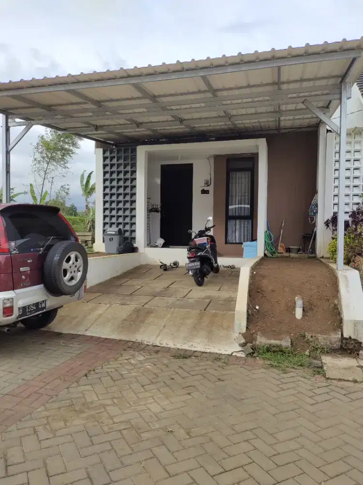 DIJUAL RUMAH LOKASI STRATEGIS di SUKABUMI HARGA MURAH