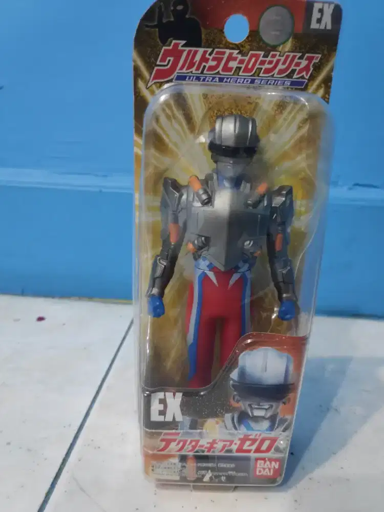 UHS Ultraman Zero Tector Gear EX Bandai Softvinyl