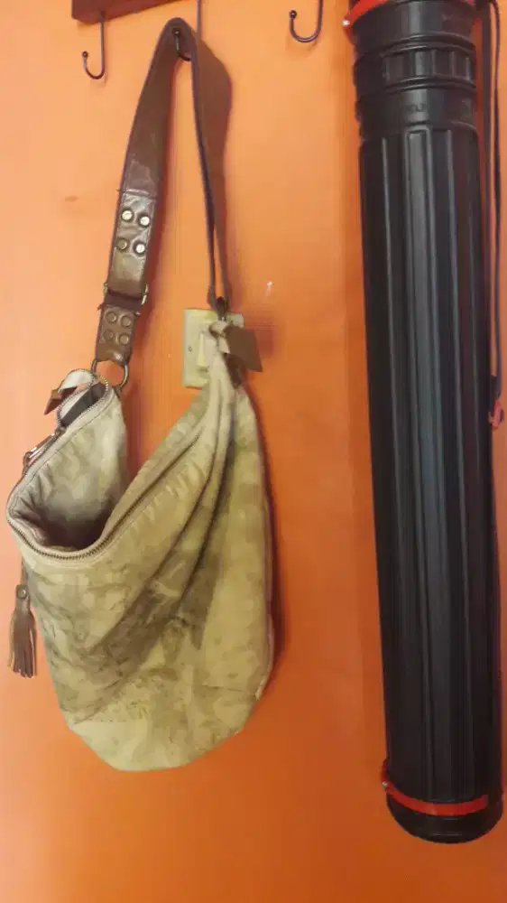 Tas unik slempang motif daun eco print(unisex)