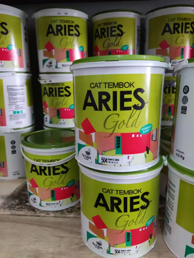 Cat Tembok Aries Gold 4,5 kg