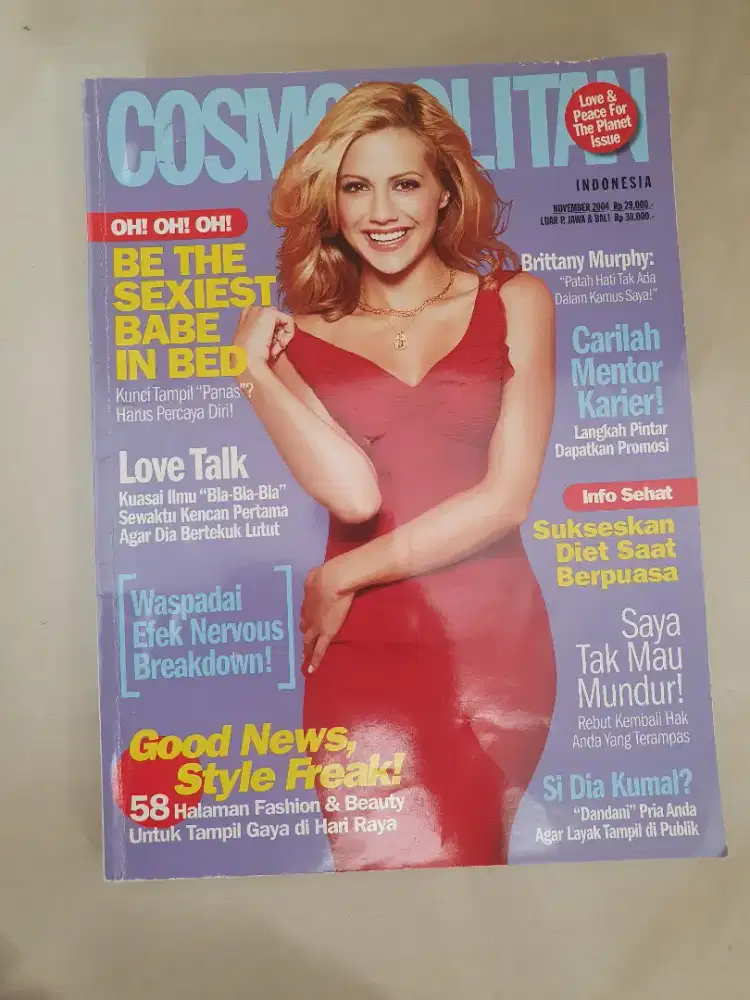 Cosmopolitan majalah edisi november 2004
