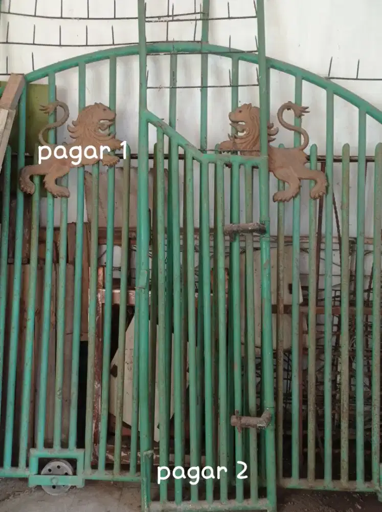 Pager besi rumah warna hijau