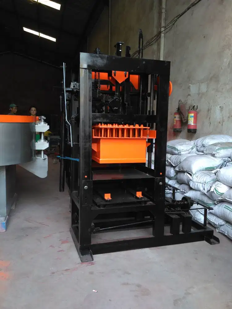 Mesin Cetak 4 Batako Ready stok