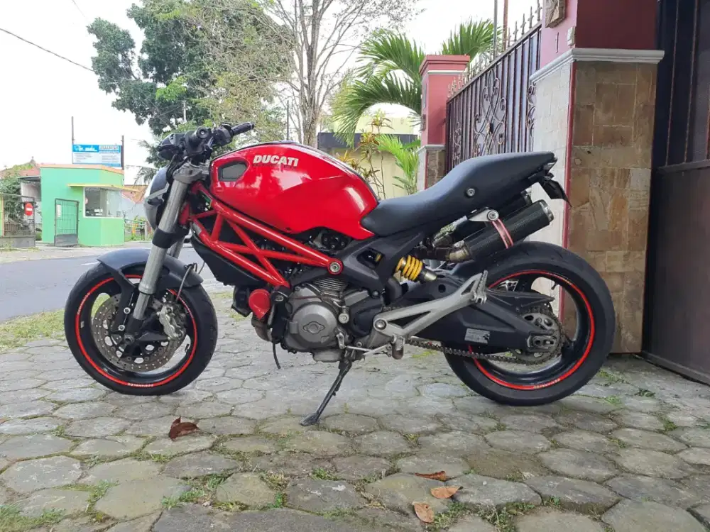 Monster 795 in Motor Bekas OLX Indonesia