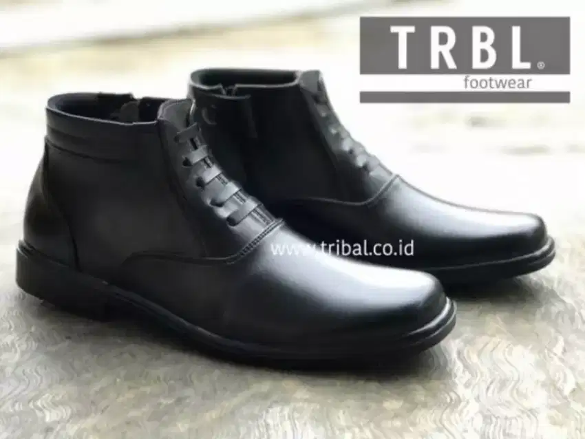 Ready Sepatu PDH pria size 39-43. Bonus sepasang kaos kaki