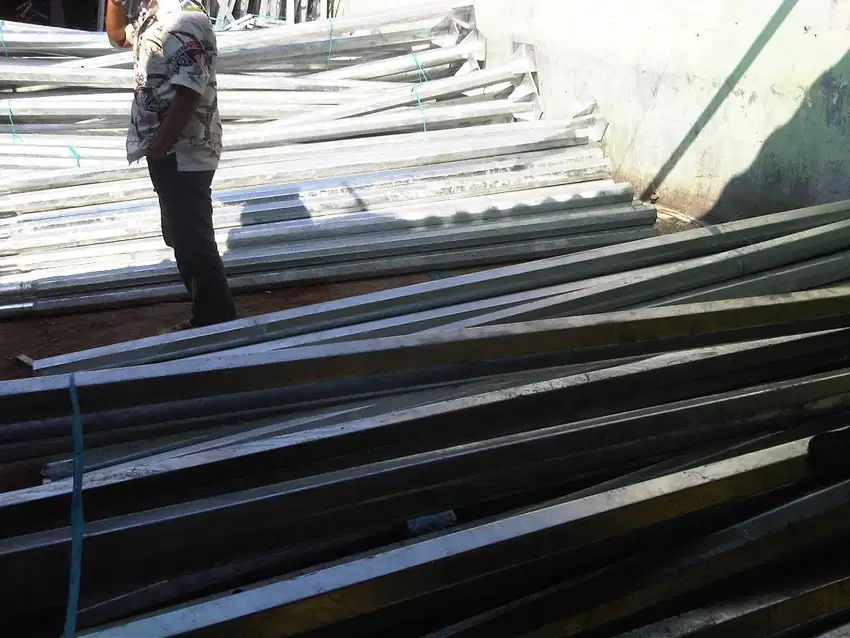 Tiang PJU Lampu Jalan Bulat, Oktagonal, Hexagonal Hot Dipped Galvanis