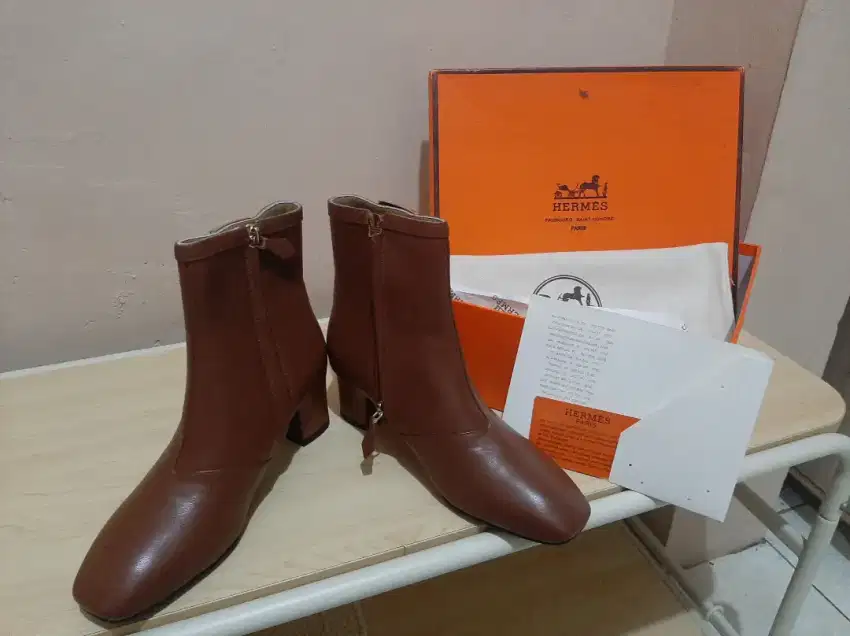 Hermes Bordeaux Oran Ankle Boots (AUTHENTIC)