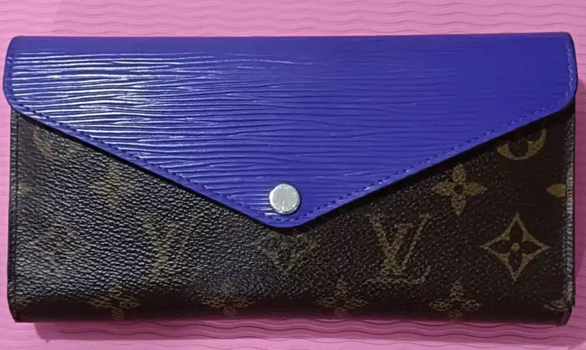 LV wallet Merrie Lou Epi Monogram, Authentic Ori LV , good kondisi