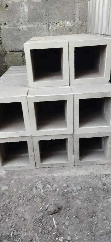 Roster beton minimalis