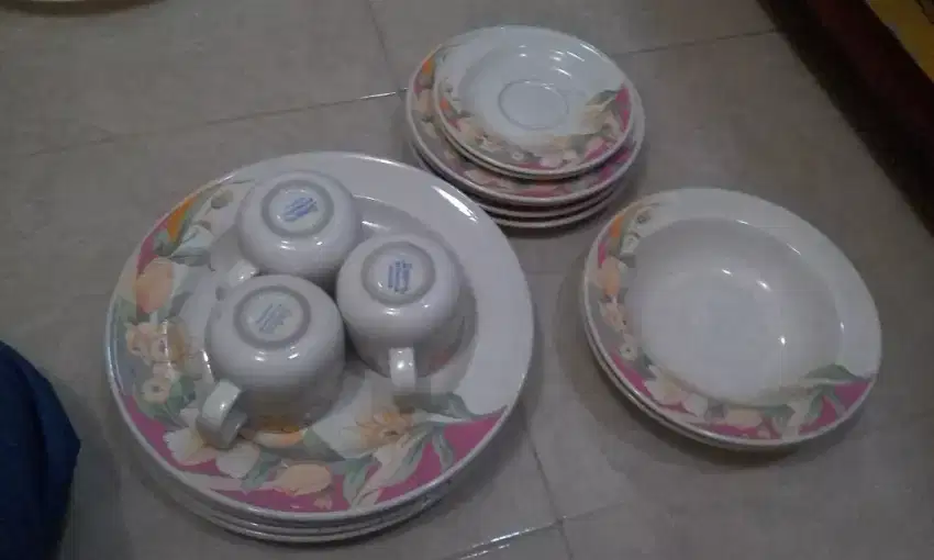 Jual set piring makan