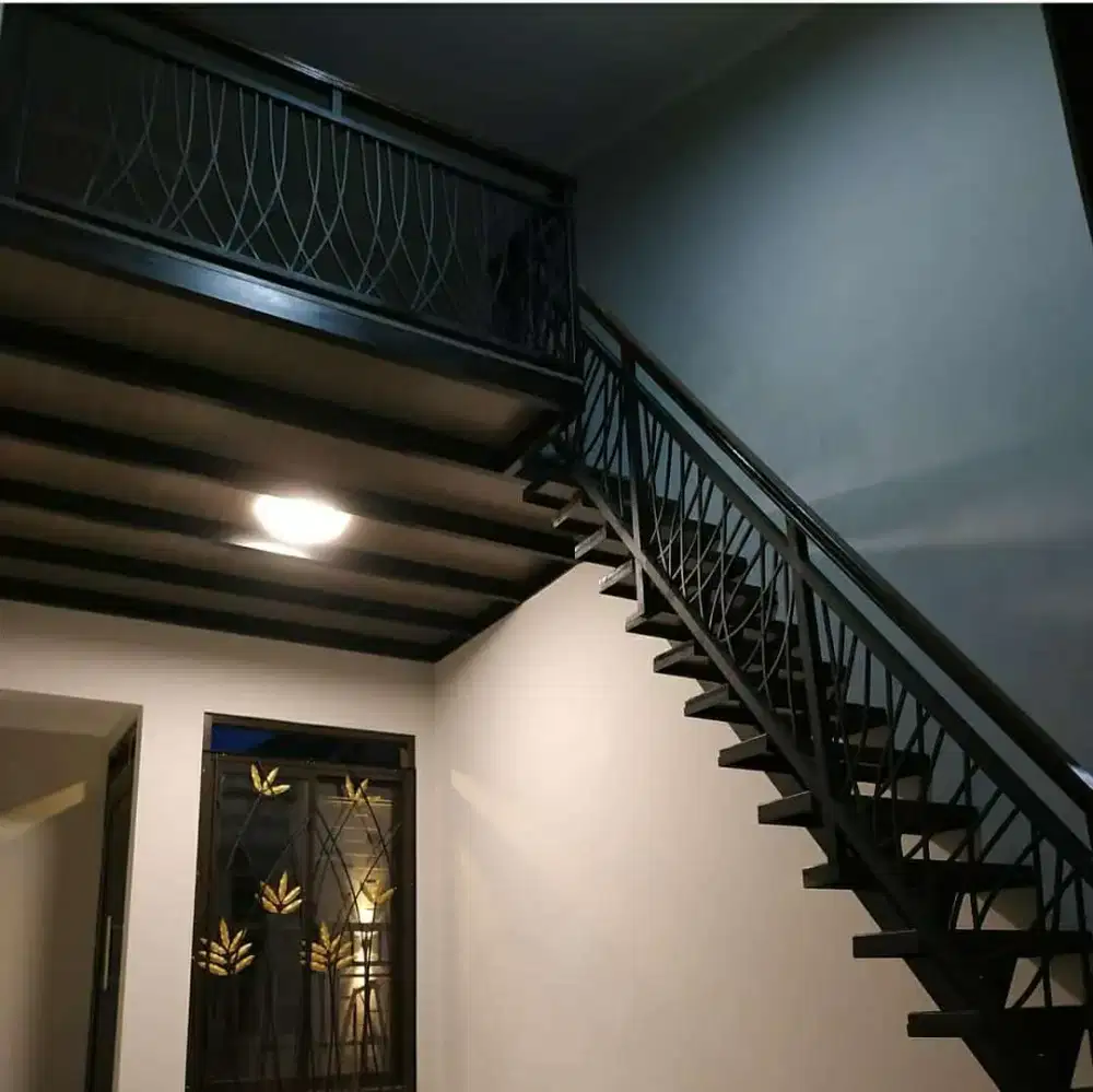 Mezanin ruang tamu industrialis