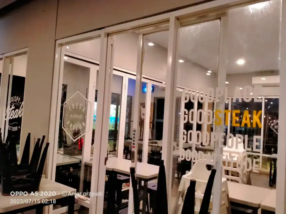 Tukang kaca aluminium