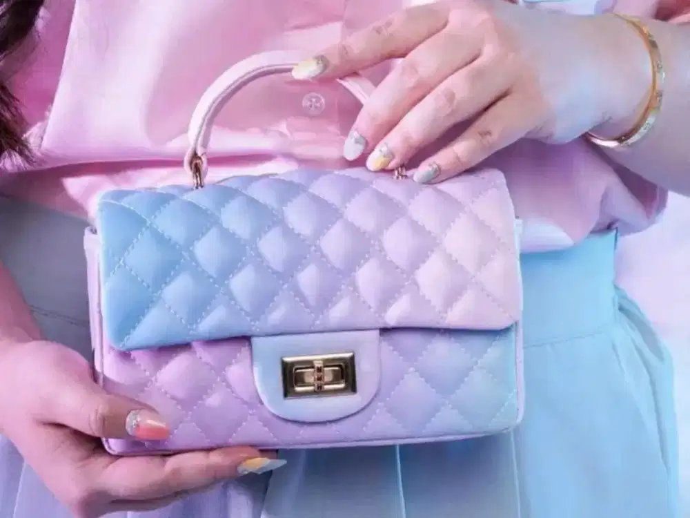 Tas Here Comes The Shan Rainbows Arcelle x Shani Amelia